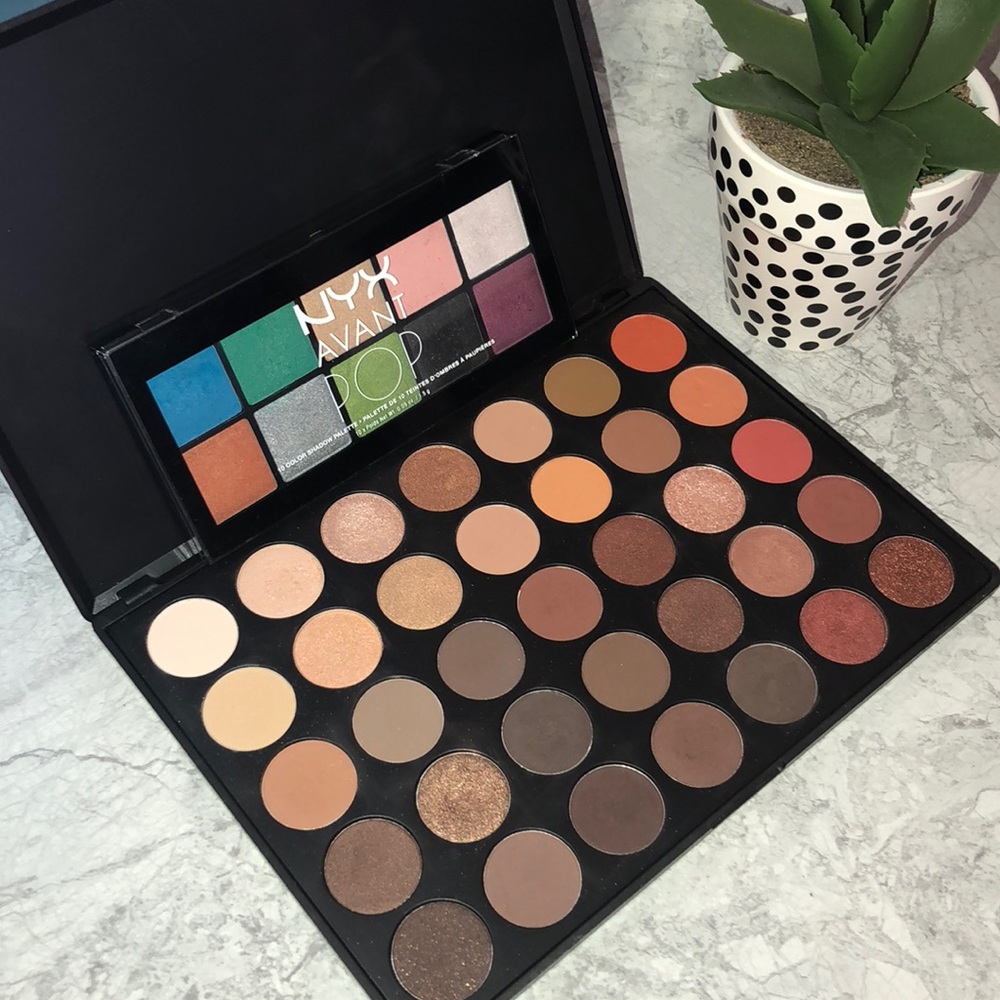 MORPHE 350 Eyeshadow Pallet W/ FREE Gift! 🎁